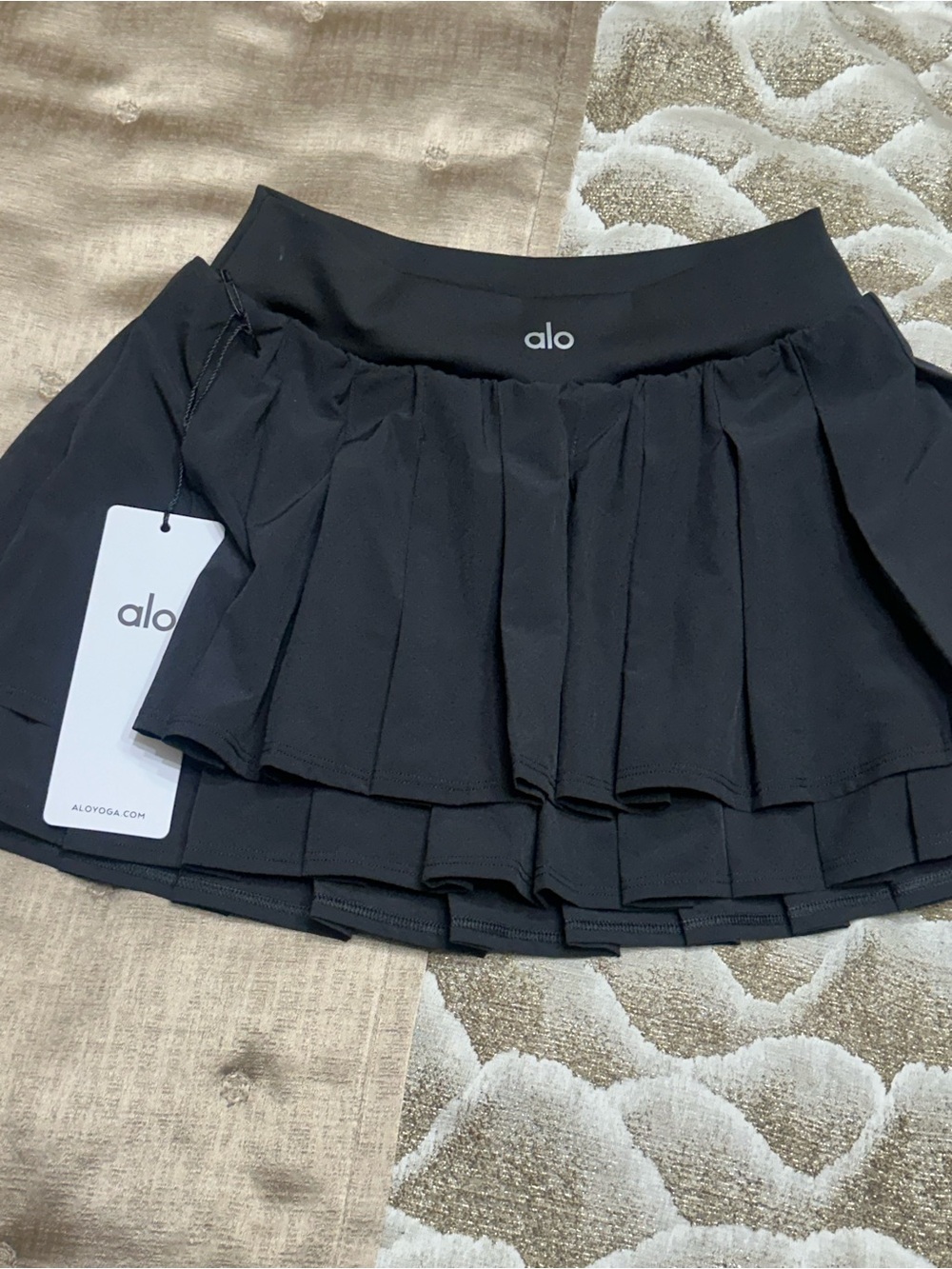 ALO Yoga Black Pleated Double or Nothing miniskirt skirt sz S - Picture 4 of 7